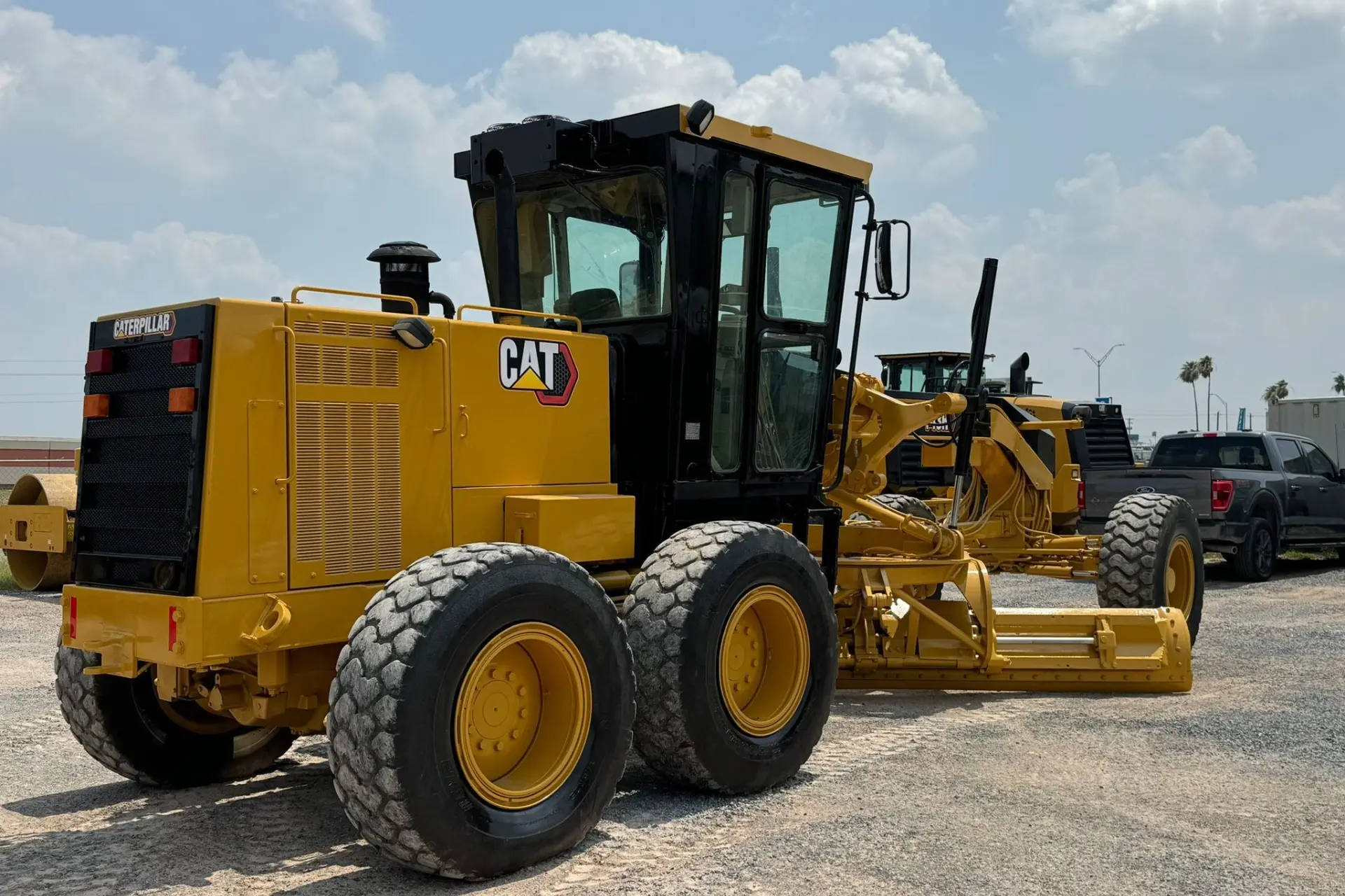 Motoconformadora Caterpillar 143H 2002